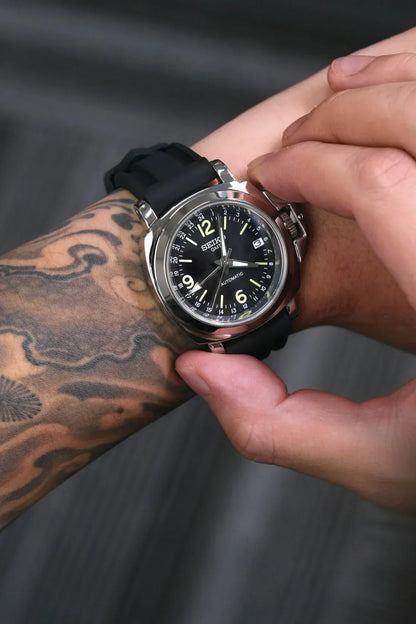 Mod Luminor Black - Pilot GMT - SKYRIM WRIST 