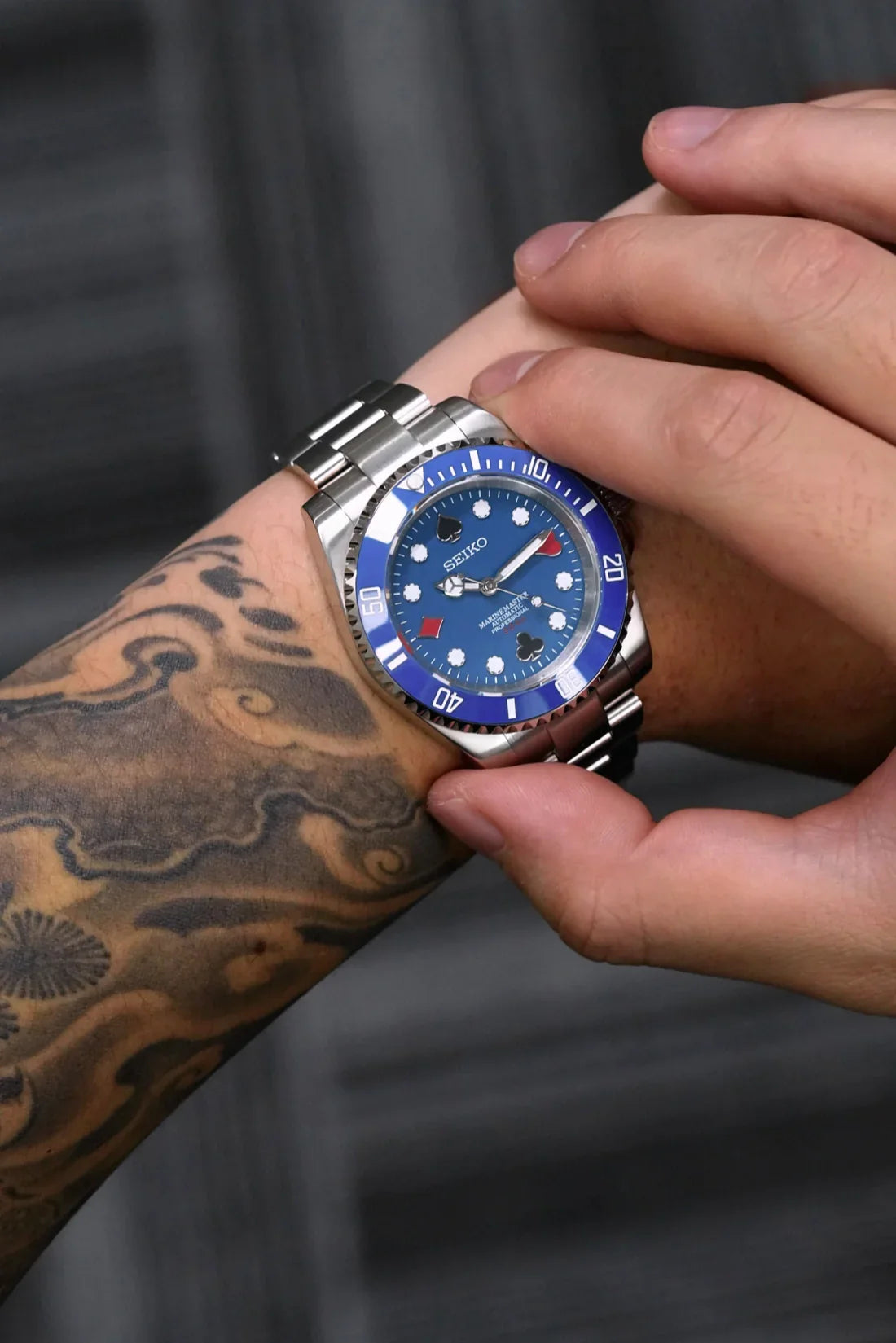 Mod Submariner - Card Master Blue - SKYRIM WRIST 